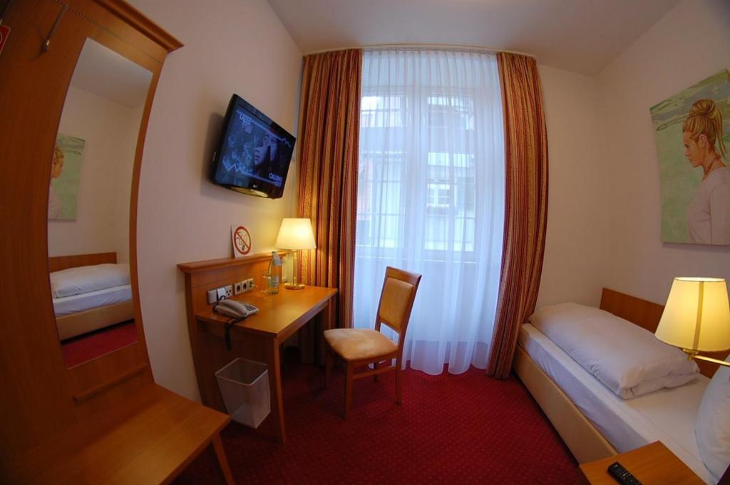 Comfort Single Room